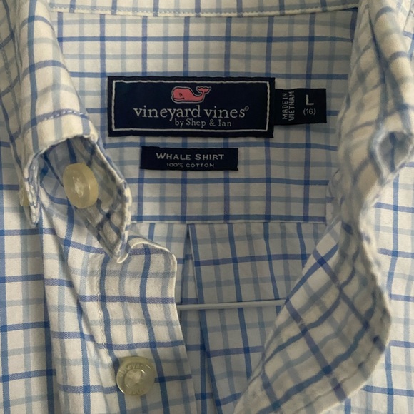 Vineyard Vines Boys Blue button down size L(16) - Picture 3 of 3